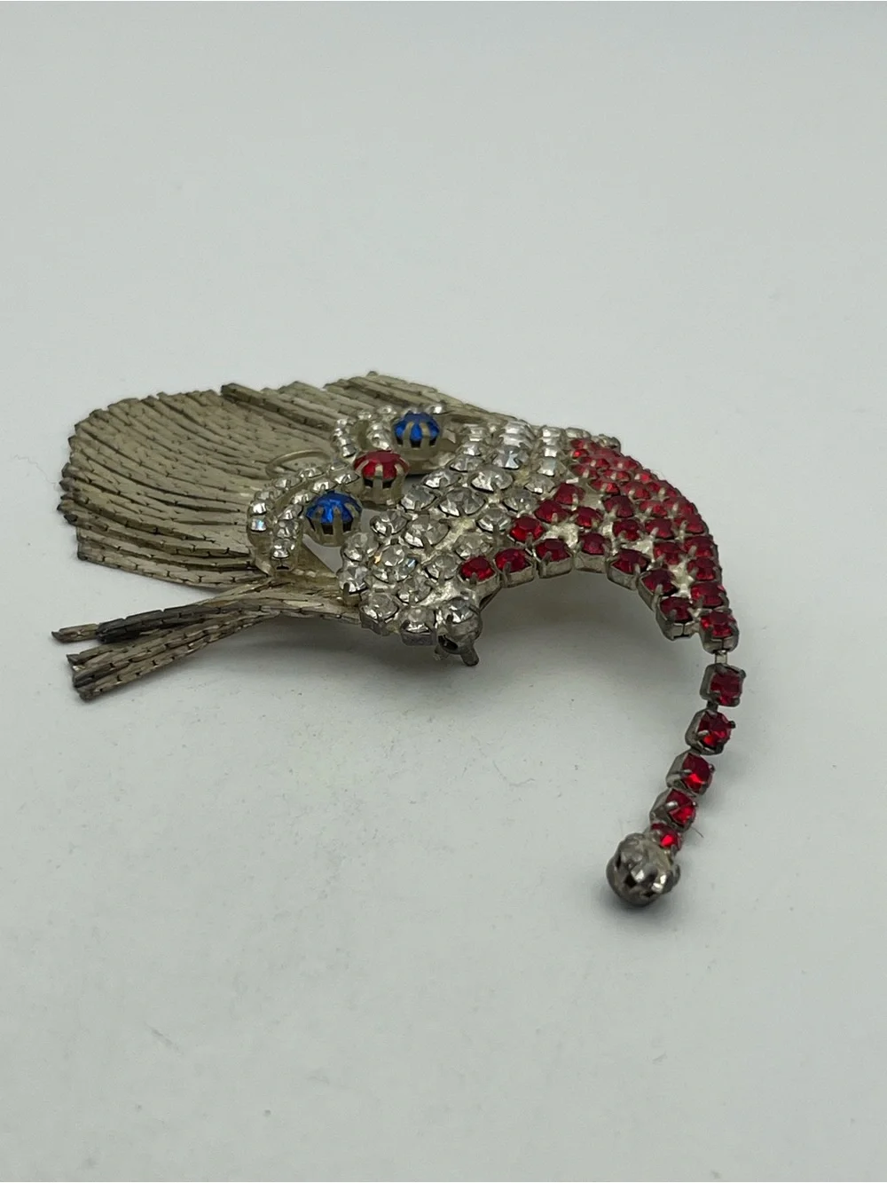 Santa Claus Christmas articulated fringe chain beard rhinestone brooch pin